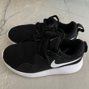 Kids Black Nike shoes